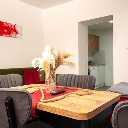 Serviceroom24 - Apartment 4 In Herten Wlan - Smart-Tv - 24-7 Check-In Und Kueche Exteriör bild